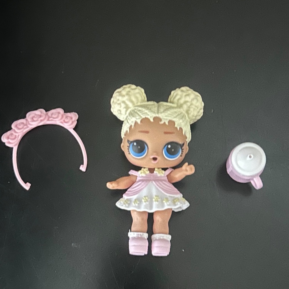 LOL Surprise! Flower Child- Confetti Pop Birthday Series
